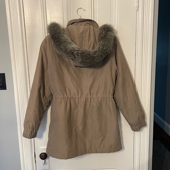 Women’s Fleet Street Faux-Fur Hooded Midweight Jacket - Picture 2 of 7